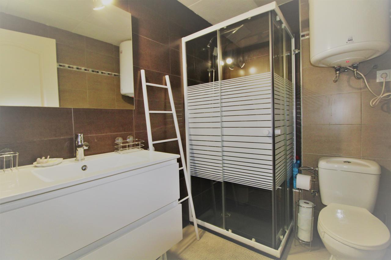 Sylvia: Beachfront Studio with Sea View Terrace Apartment Empuriabrava Exterior photo